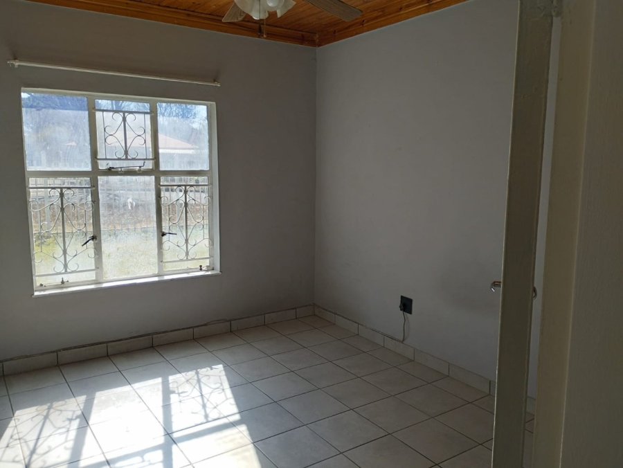 To Let 3 Bedroom Property for Rent in Noordhoek Free State